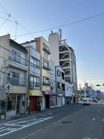 前面道路幅員約12ｍございます。