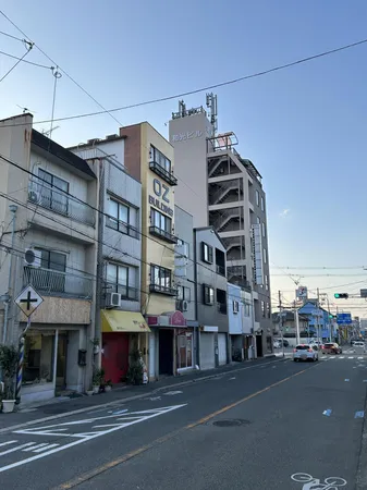 前面道路幅員約12ｍございます。