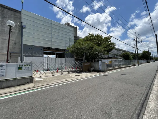 堺市立福泉小学校徒歩20分。