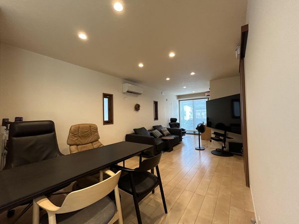 高石市千代田二丁目 リビング