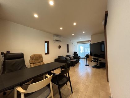 高石市千代田二丁目 リビング