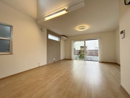 堺市西区上野芝町6丁 リビング