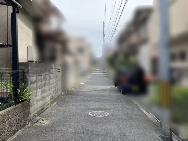 西側前面道路　両面道路です