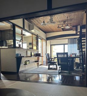 和泉市東阪本町戸建 リビング