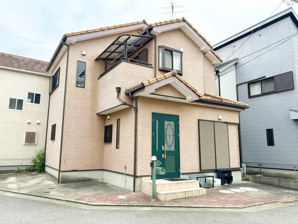 北・東の角住戸になります。