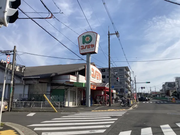 徒歩6分。