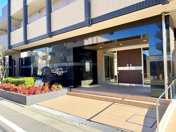 ライオンズ高石 エントランス