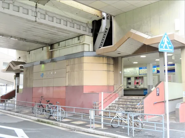 徒弁天町駅（JR大阪環状線）歩15分。