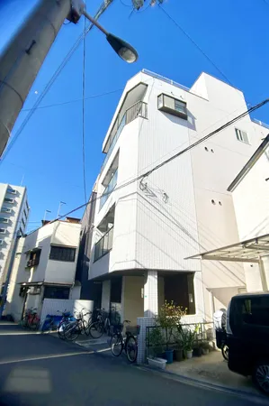 昭和62年9月建築　鉄骨造4階建