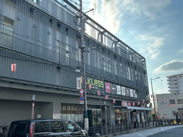 三国ヶ丘駅(JR阪和線)徒歩4分。