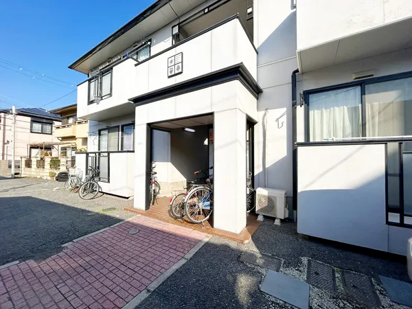 軽量鉄骨造２階建　ぜひご検討下さい