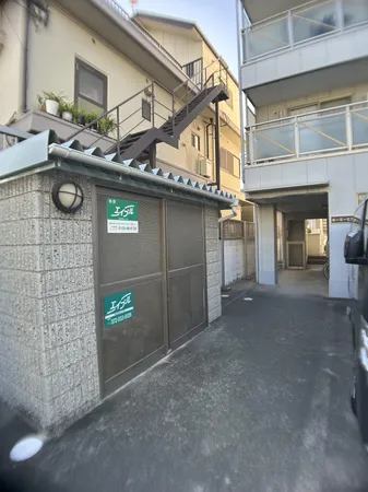 入口　ご興味持たれましたら、お気軽にご連絡下さい。