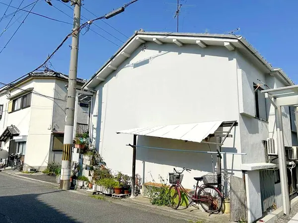 年間予定賃料収入は２，０５２，０００円です