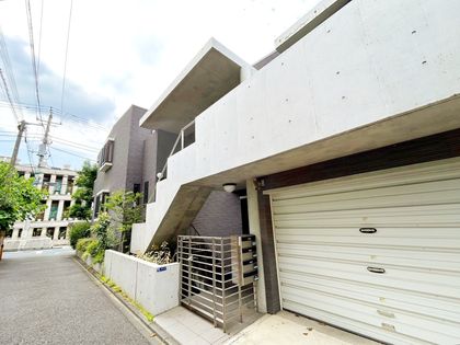 新宿区西落合1丁目 戸建 外観