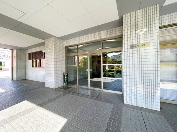 西戸山タワーホウムズセントラルタワー エントランス 西戸山タワーホウムズセントラルタワー エントランス