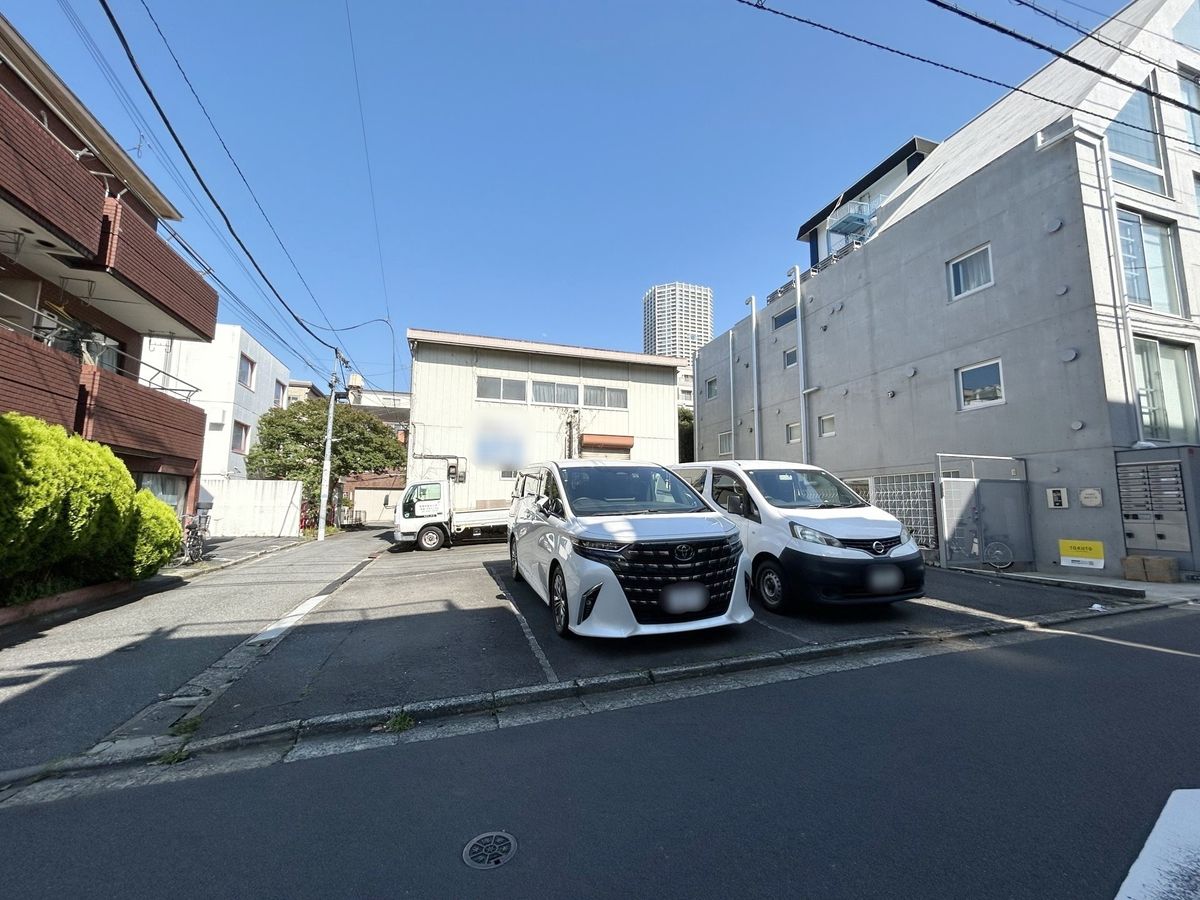 新宿区新宿6丁目 土地 前面道路含む外観 前面道路含む外観