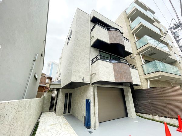 渋谷区初台1丁目 戸建 外観