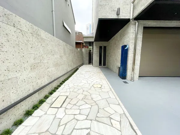 エントランスアプローチ