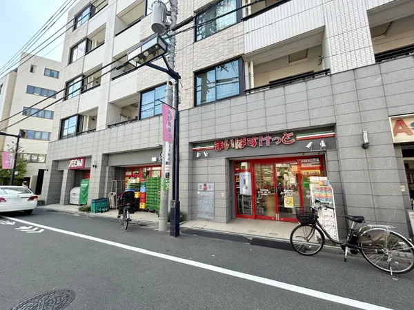 徒歩3分。
