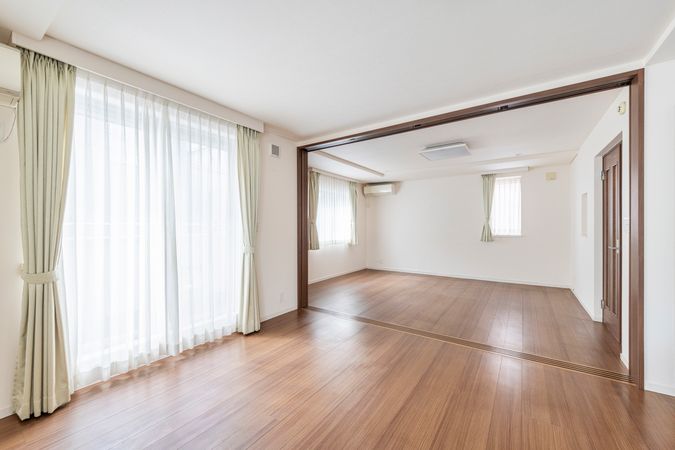 新宿区新宿7丁目 戸建 リビング