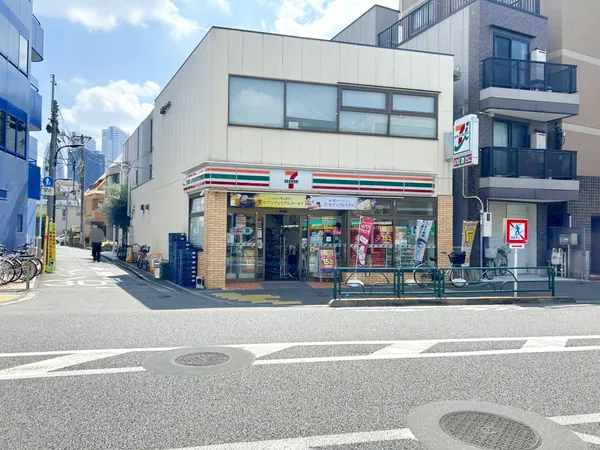 徒歩7分。徒歩5分。