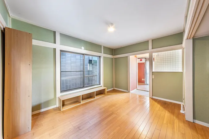 洋室（南東側）