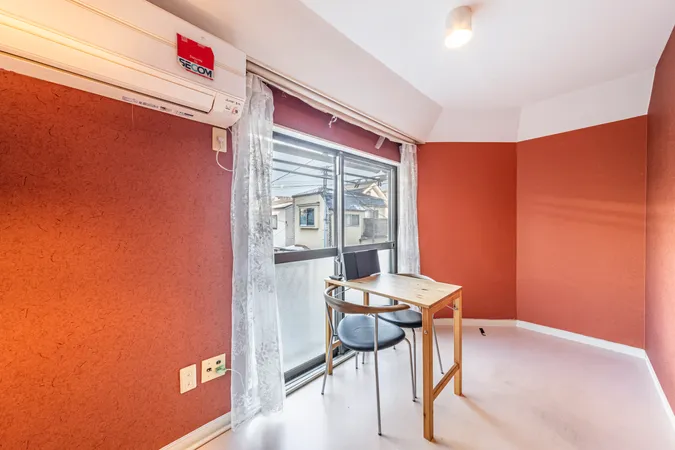 洋室（北東側）