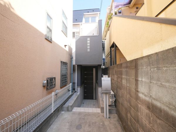 渋谷区本町4丁目 戸建 外観