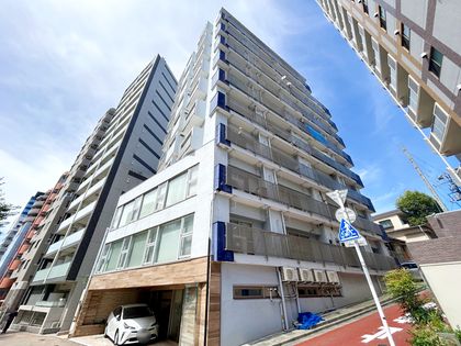 新宿ニューハウジング 外観