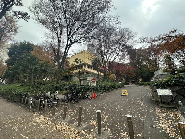 徒歩14分。
