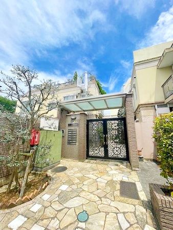 アリーナ西落合 エントランス