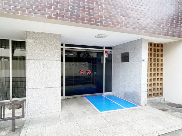 外苑マンション エントランス