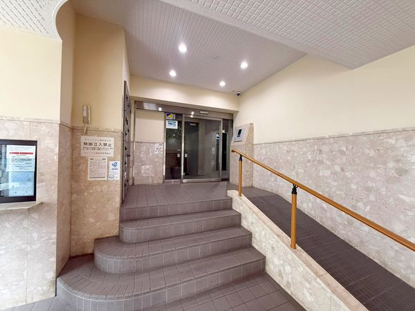 ユニーブル新宿西 エントランス ユニーブル新宿西 エントランス