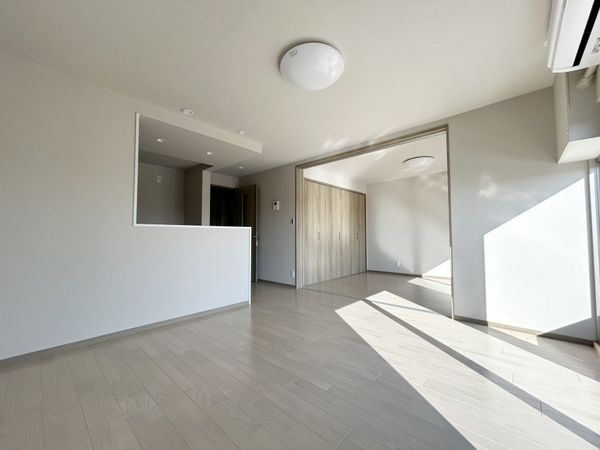 協栄メゾン代々木 リビング