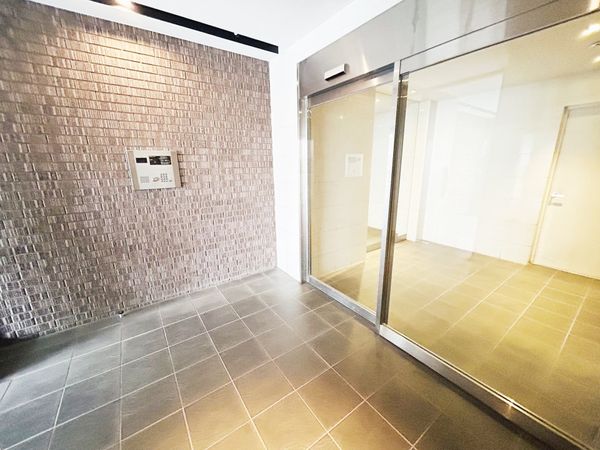 ラグジュアリーアパートメント東中野Ⅱ エントランス ラグジュアリーアパートメント東中野Ⅱ エントランス