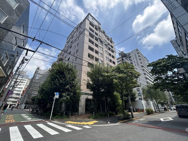 アクシア新宿御苑 外観