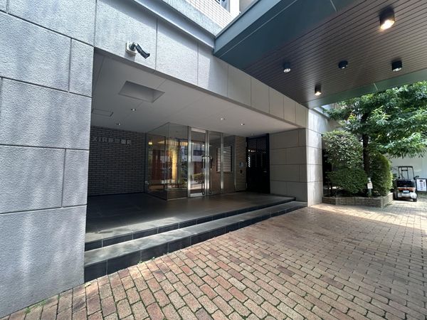 アクシア新宿御苑 エントランス