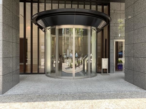 コンシェリア西新宿TOWER’S WEST エントランス コンシェリア西新宿TOWER’S WEST エントランス