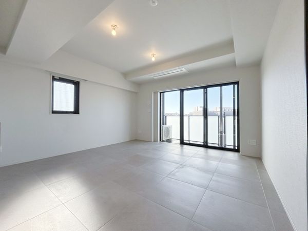 ピアース渋谷本町レジデンス リビング