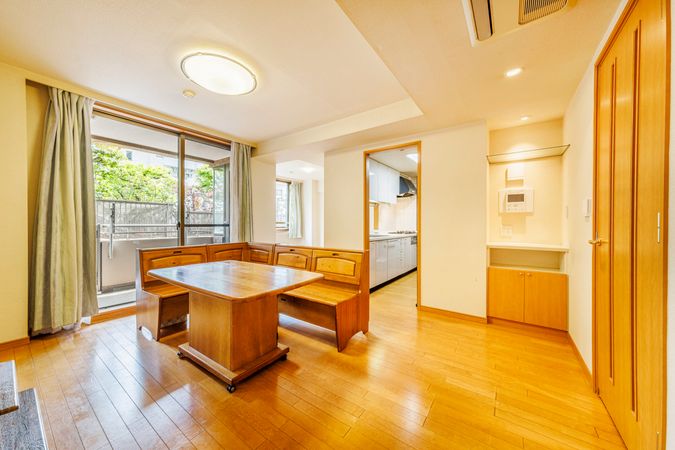 クレッセント新宿柏木 リビング クレッセント新宿柏木 リビング