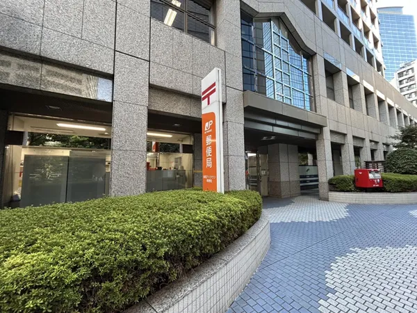徒歩2分。