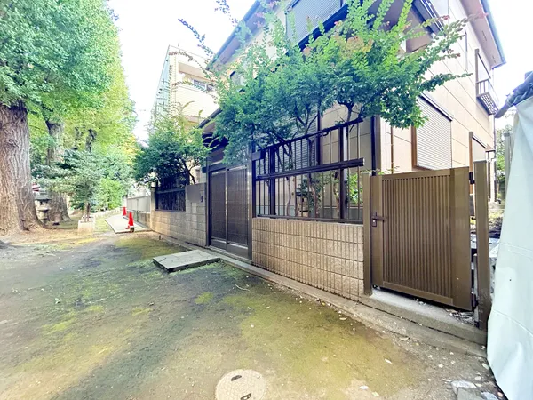 現地