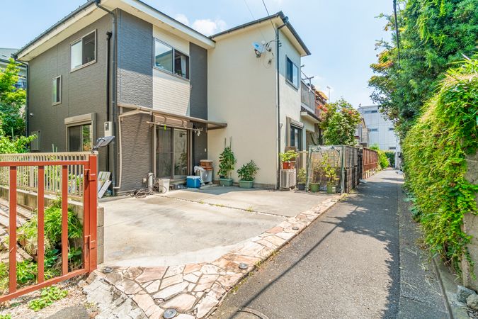 杉並区桃井4丁目 戸建 前面道路含む外観