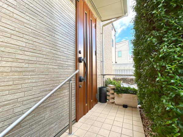 杉並区成田東3丁目 戸建 玄関