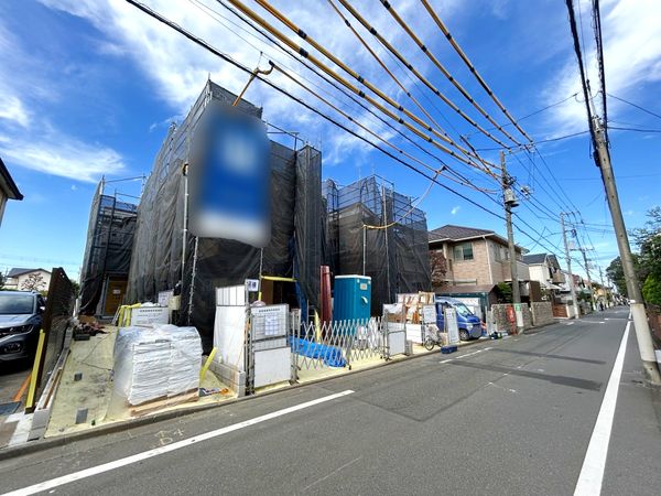 杉並区上井草4丁目 新築戸建 2号棟 前面道路含む外観 杉並区上井草4丁目 新築戸建 2号棟 前面道路含む外観