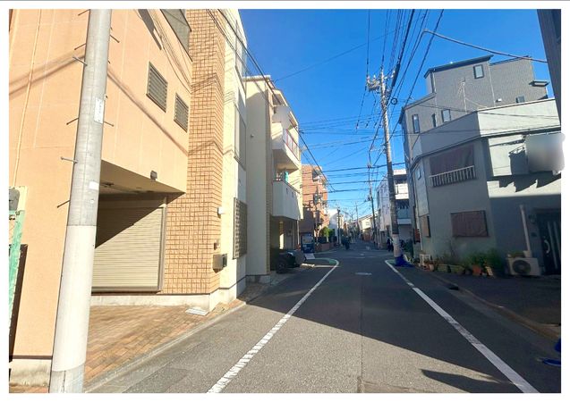 杉並区荻窪1丁目 戸建 前面道路含む外観 前面道路含む外観