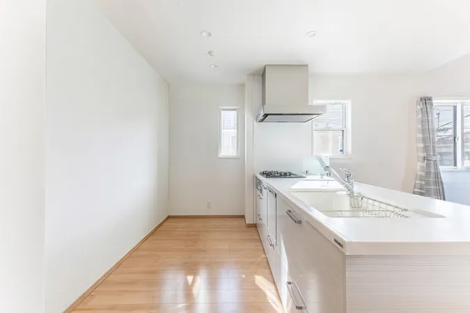 キッチン※画像は実際の室内写真及び間取り図をもとに、CGにて再現した「空室リフォームイメージ」であり、実際とは多少異なります。