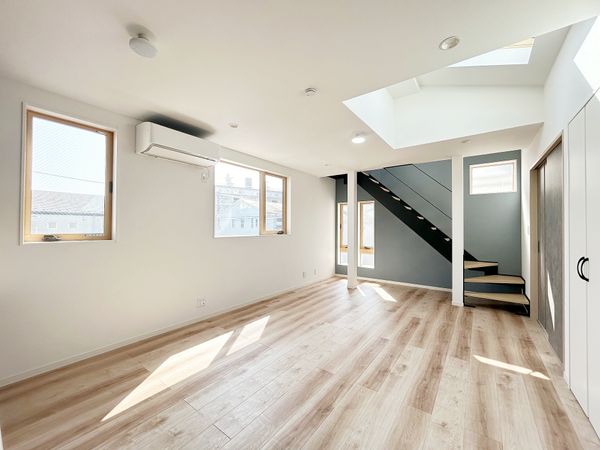 中野区白鷺2丁目 新築戸建 リビング