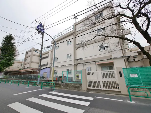 杉並区立桃井第一小学校