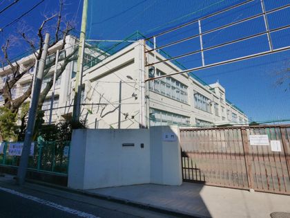 エルデンシア荻窪 杉並区立神明中学校(約650m) 杉並区立神明中学校(約650m)
